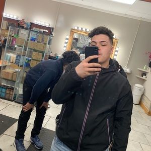 Meet your Posher, Josue